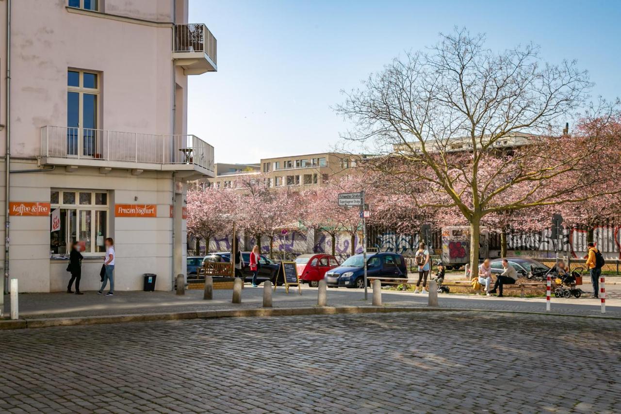 Spacious Apartment In Hemholtzkiez Prenzlauer Berg For 8 People Hiddenseer Berlin Luaran gambar